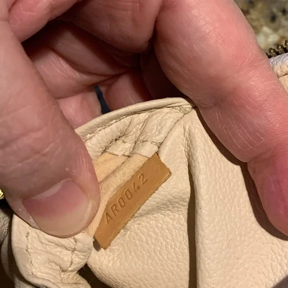 Louis Vuitton Monogram Spontini Bag - Picture 12 of 16